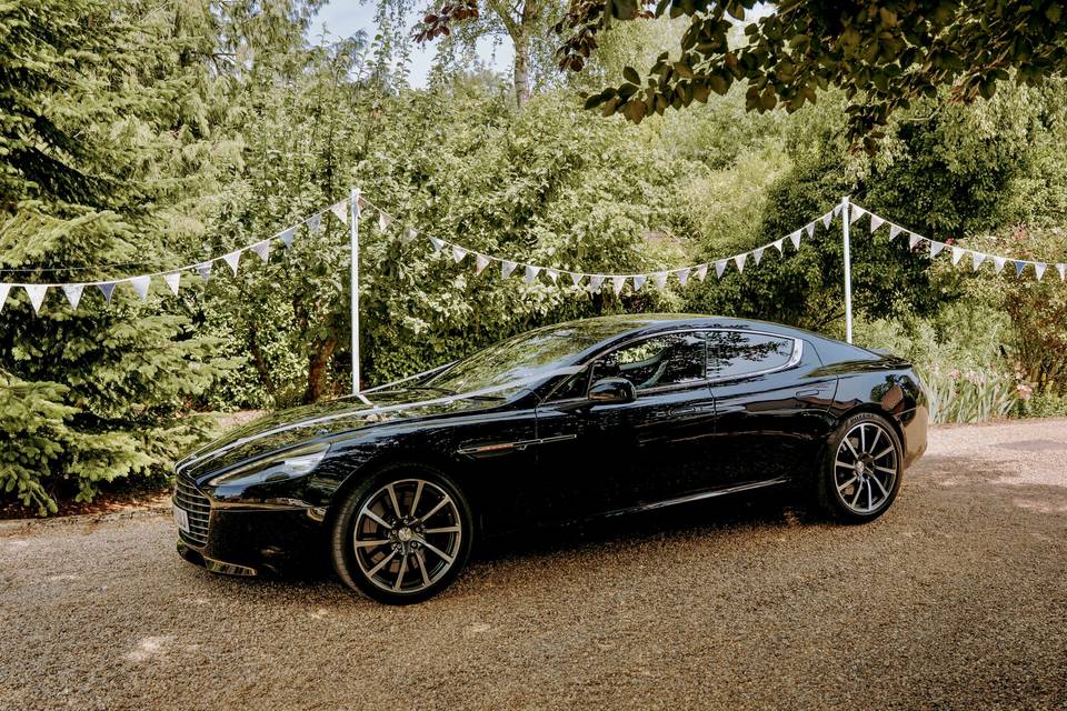 Arrive with distinction