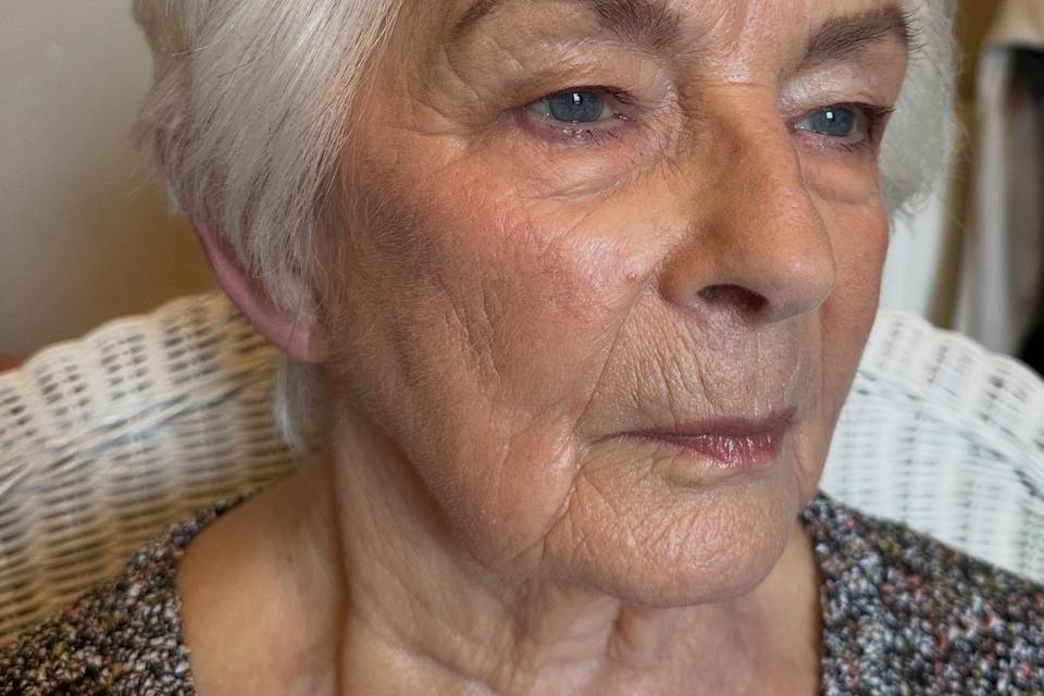 Mature skin makeup