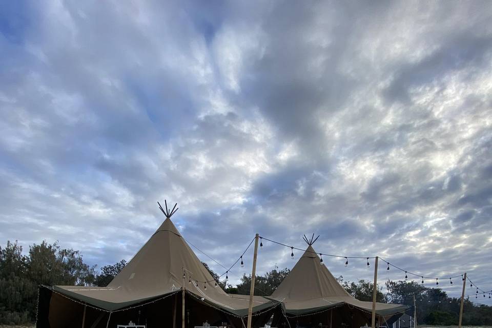 Beach tipi