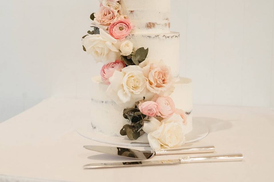 Cascading cake