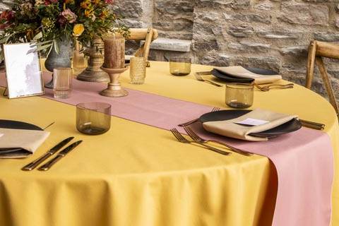 Honeycomb Gold tablecloths.