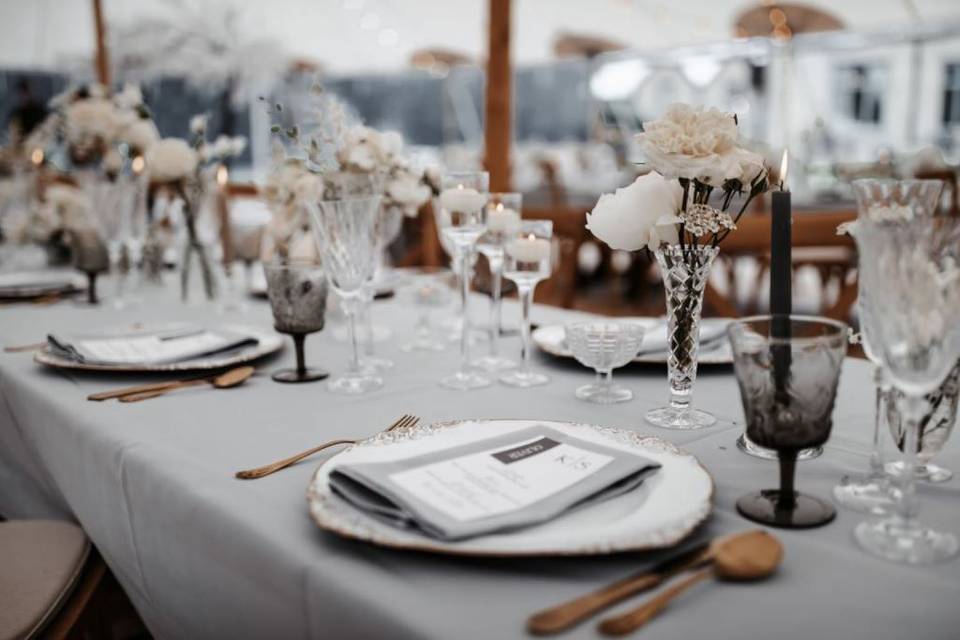 Pebble Grey table linen.