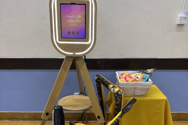 Add a selfie pod with props
