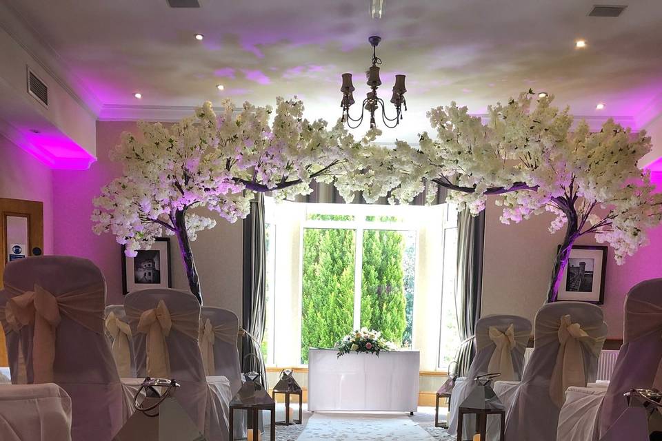 Dundas Suite
