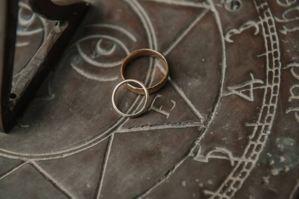 Rings and Sundial