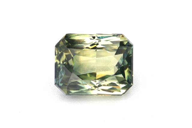 1.7 Ct Bi Colour Sapphire