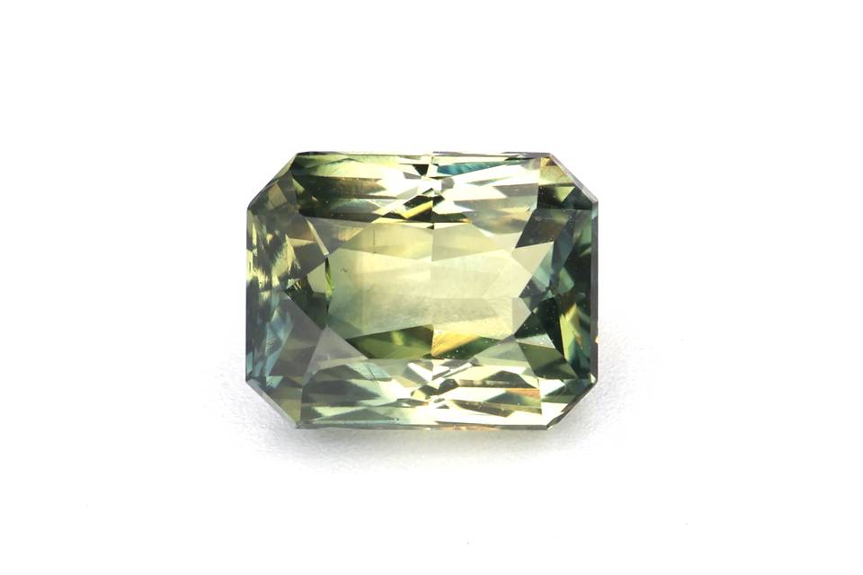 1.7 Ct Bi Colour Sapphire