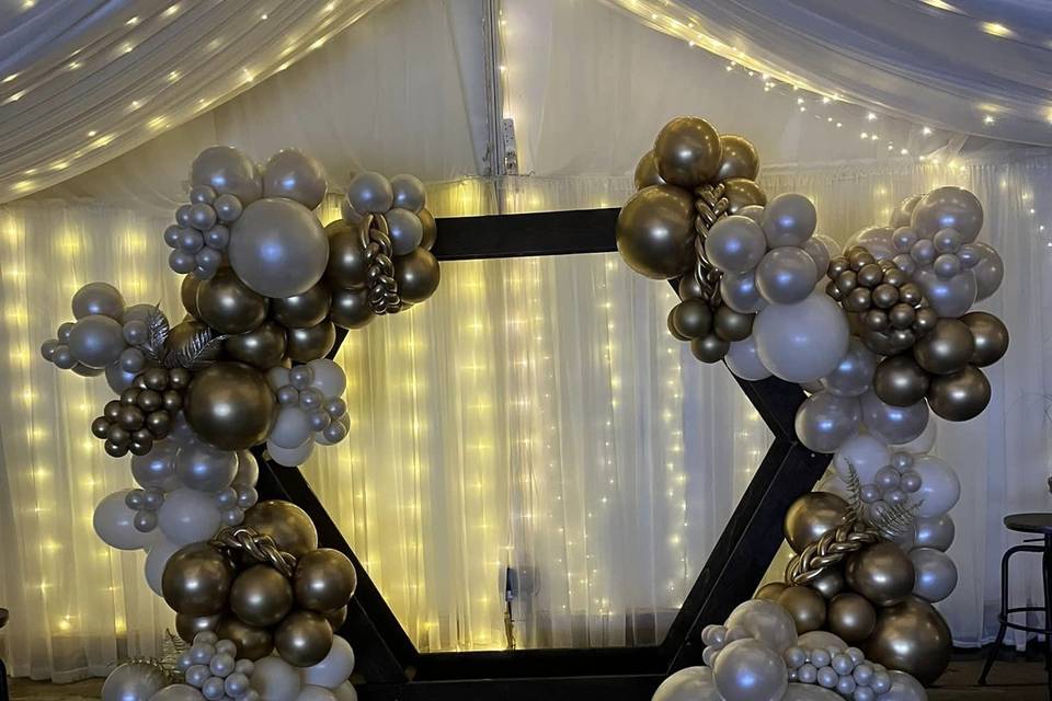 Balloon arch, Edenwood Place