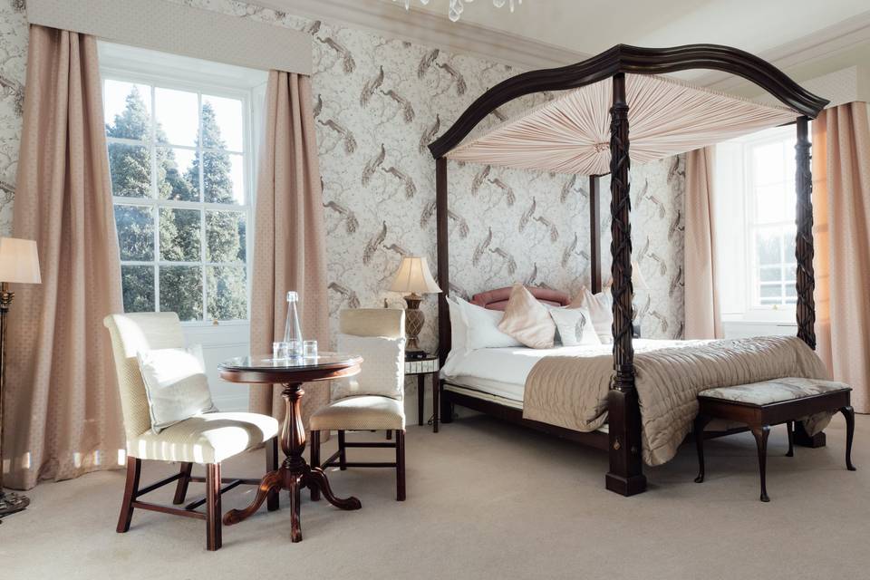 Royal suite (bridal suite)