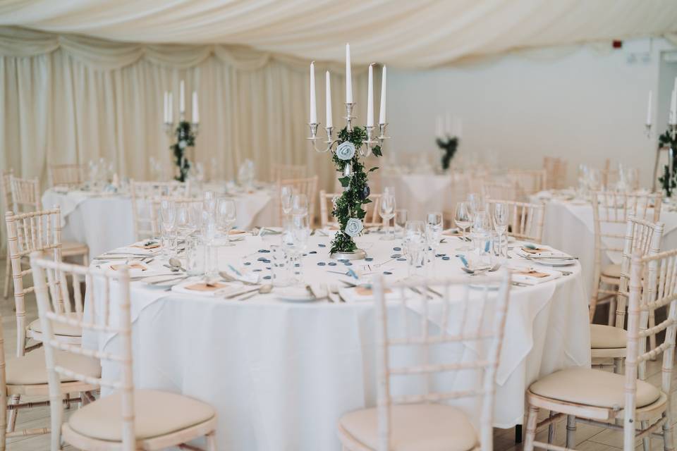 Candelabra centrepiece set-up