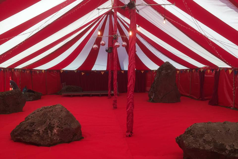 Red carpet entrances hire