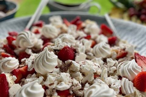 Sharing Eton Mess