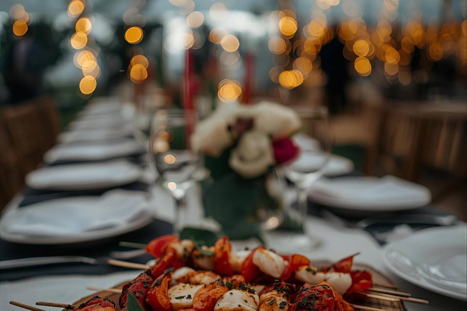 Sharing boards on wedding tabl