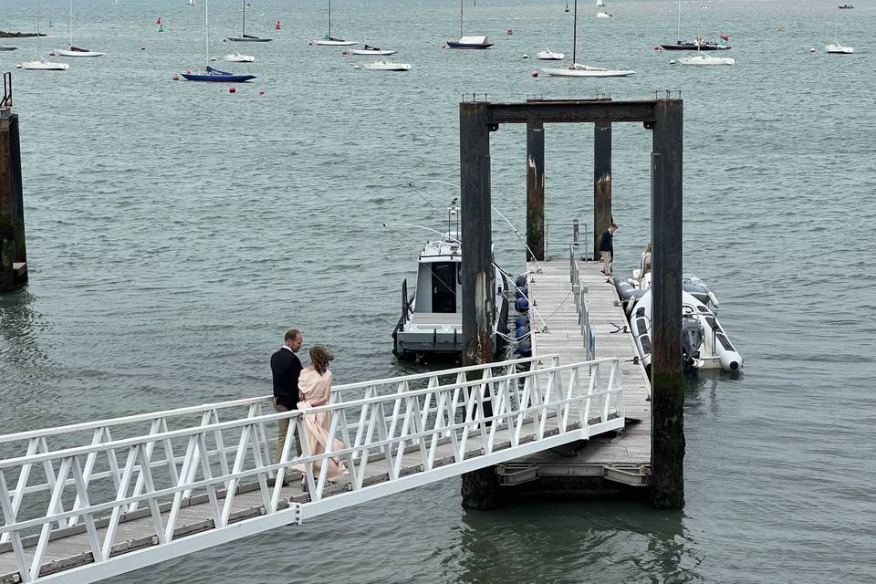 Bride & Groom leaving