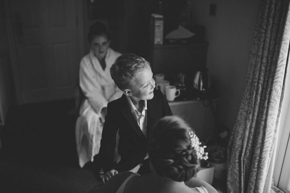 Heirloom Wedding PhotographyHe