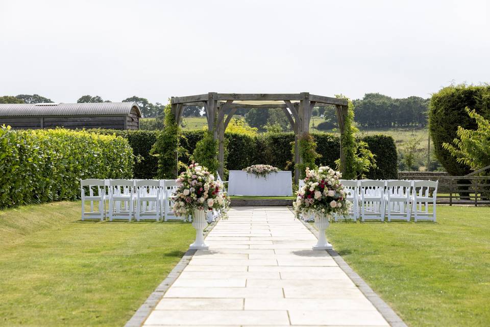 Ceremony lawn