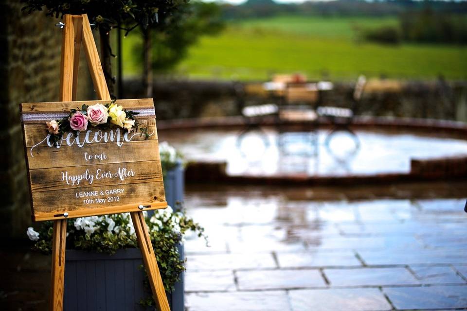 Dodford Manor - Barn Wedding Venue