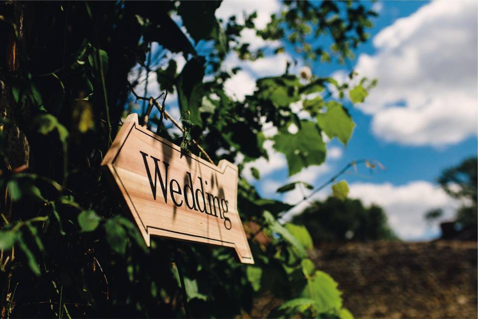 Dodford Manor Barn Wedding Venue_ wedding venues with accomodation_no corakge wedding venues