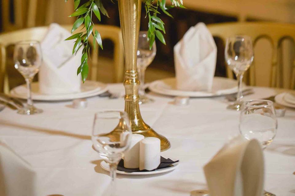 Gypsophila tall centrepiece