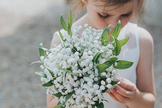 Cascading shower bouquet