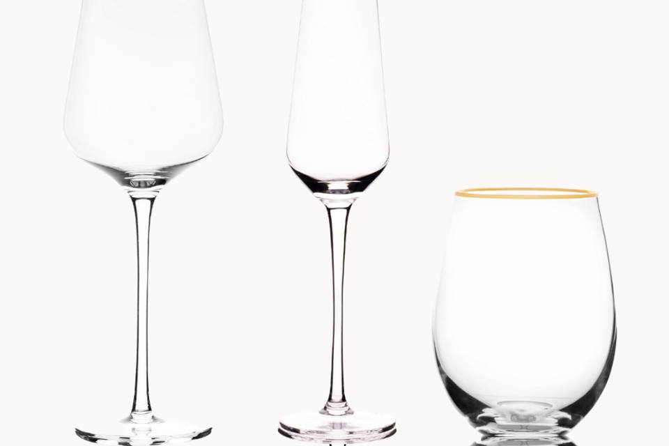 Gold rimmed glass set