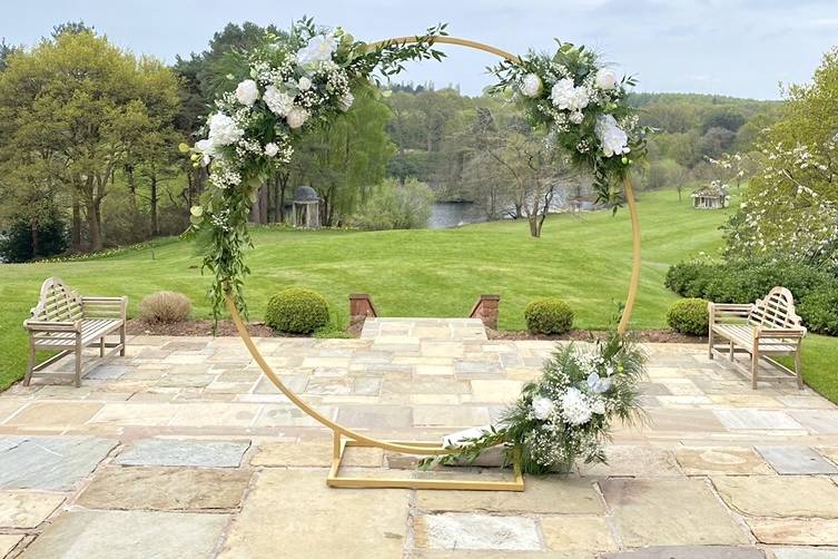 Delamere Manor outdoor decor