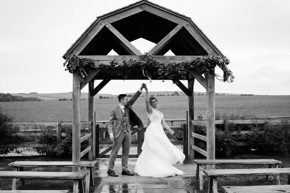 Rustic wedding portraiture