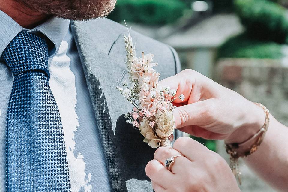 Wedding rustic buttonhole