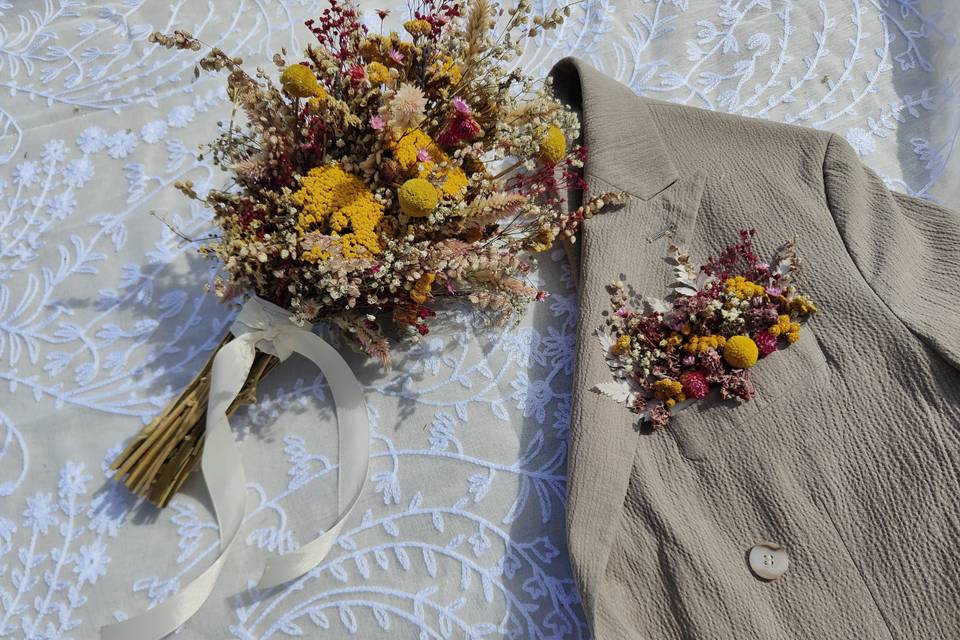 Bouquet & Pocket Square