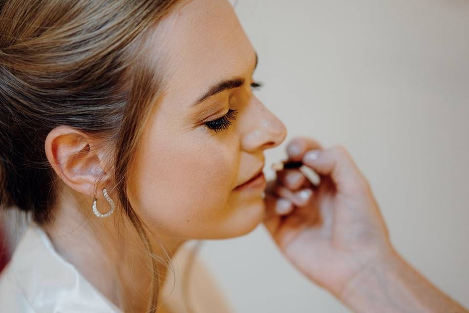 Finishing touches to Bride