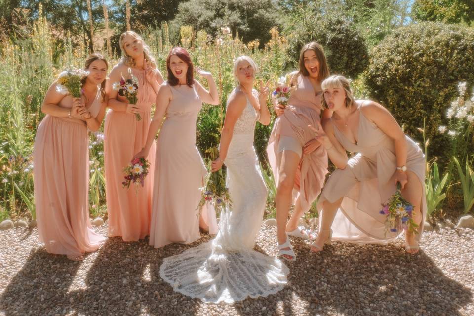 Caz and her bridesmaids