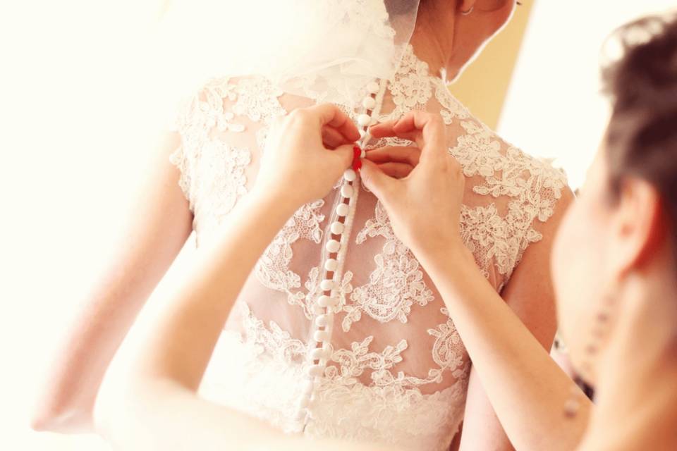 adding tulle to wedding dress