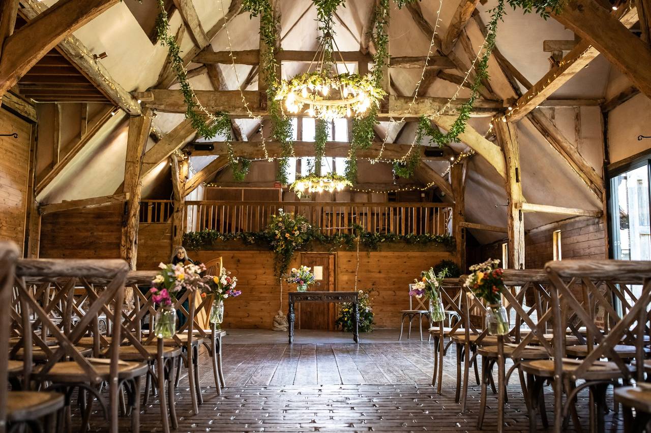 Lains Barn Wantage, Oxfordshire - Updated prices | hitched.co.uk