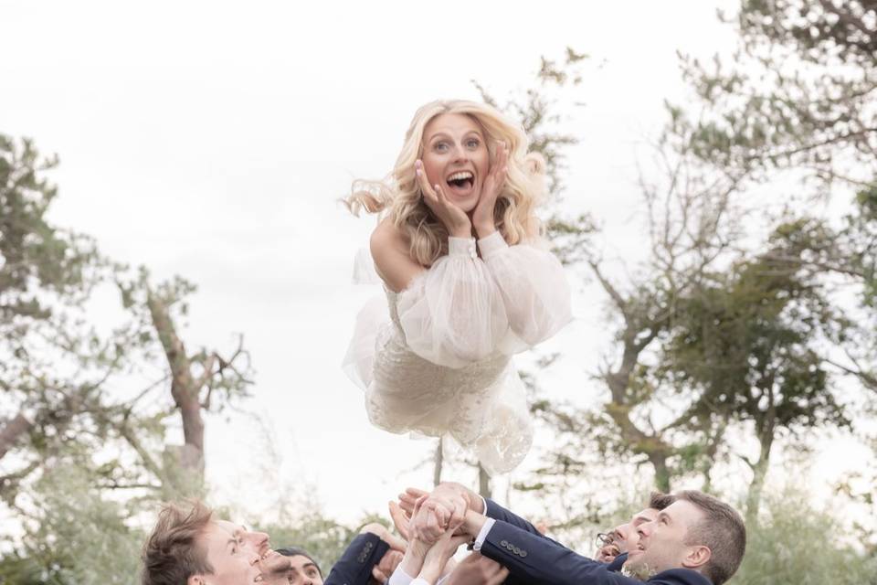 Bride with Groomsmen