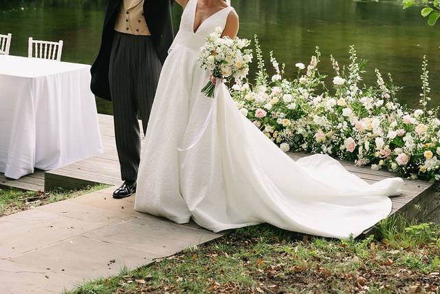 Lakeside Ceremony