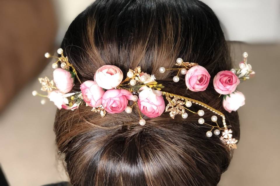 Bridal/ party bun hairstyle