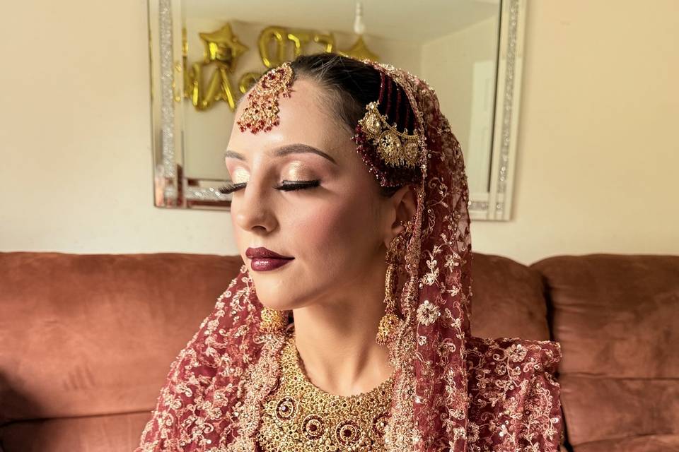 Red classic bridal glam