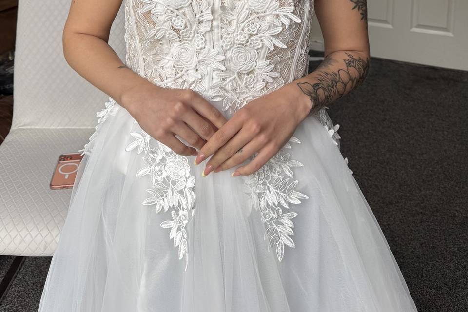 Registry/civil bridal glam