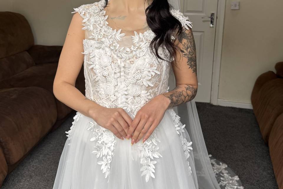 Registry/civil bridal glam