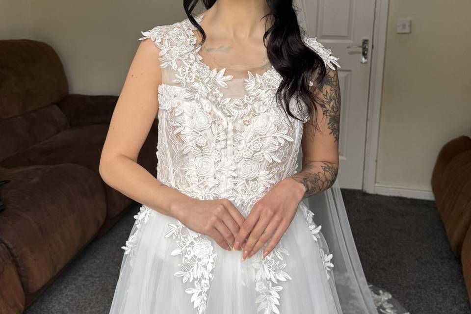 Registry/civil bridal glam