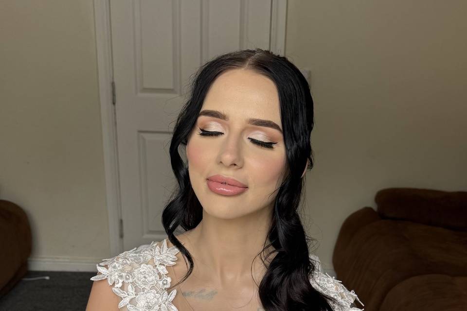 Registry/civil bridal glam
