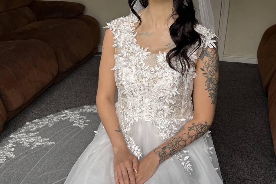 Registry/civil bridal glam