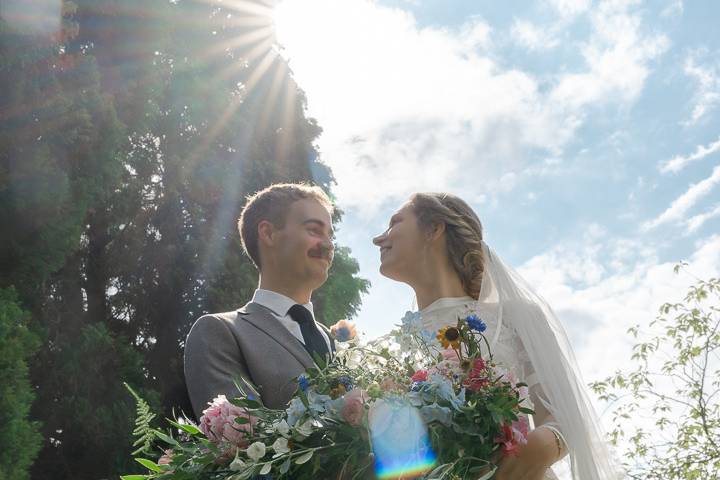 Newlyweds and sun flares