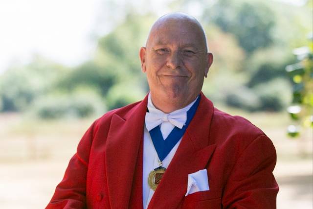Ian Ellis FGPT - Professional Toastmaster & Master of Ceremonies