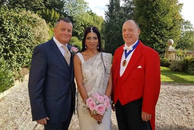 Toastmaster Ian Ellis FGPT - Professional Toastmaster & Master of Ceremonies 10