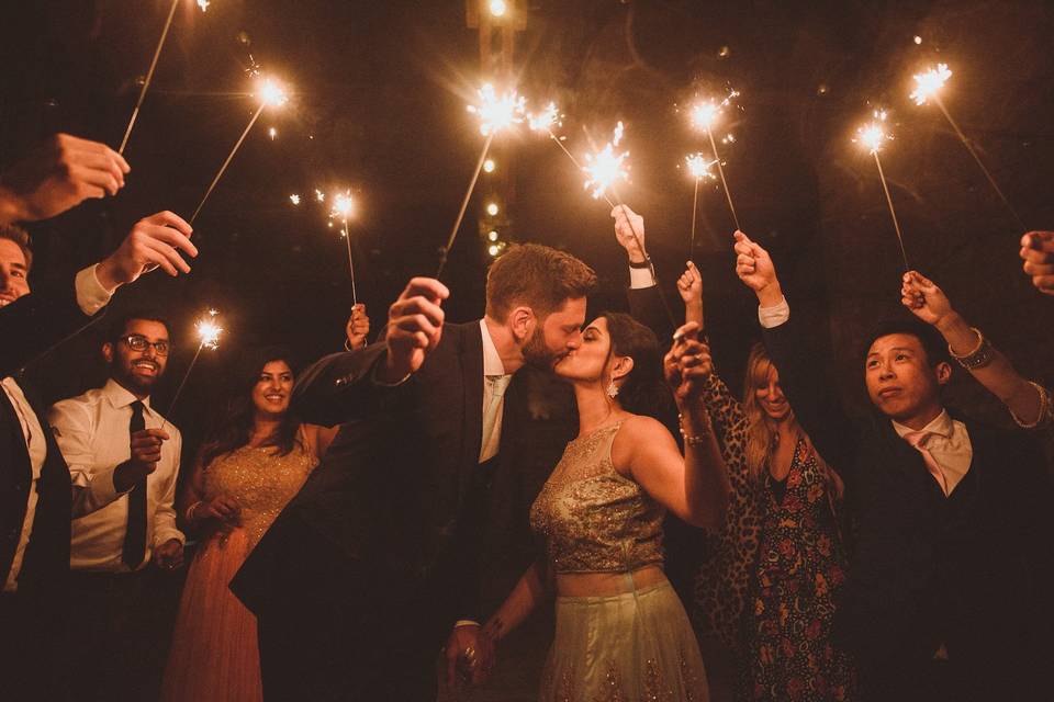 Sparkler Exithttps://cdn0.hitc