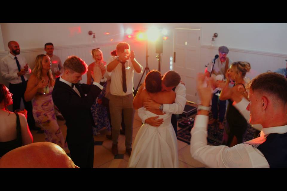 Tegan & Sam (Party 2)