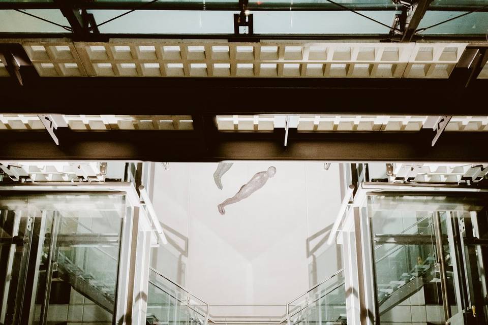 Atrium couples photo