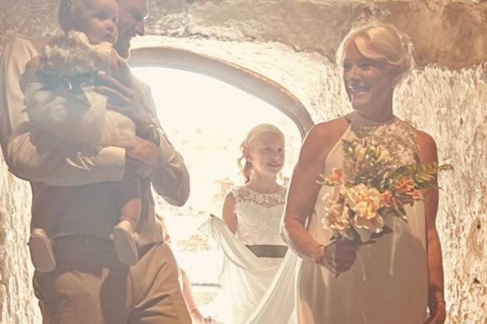 Here comes the Bride