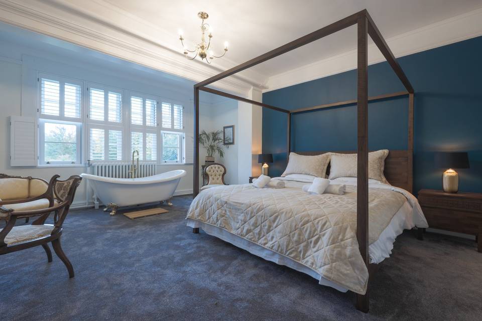 The Queens Suite